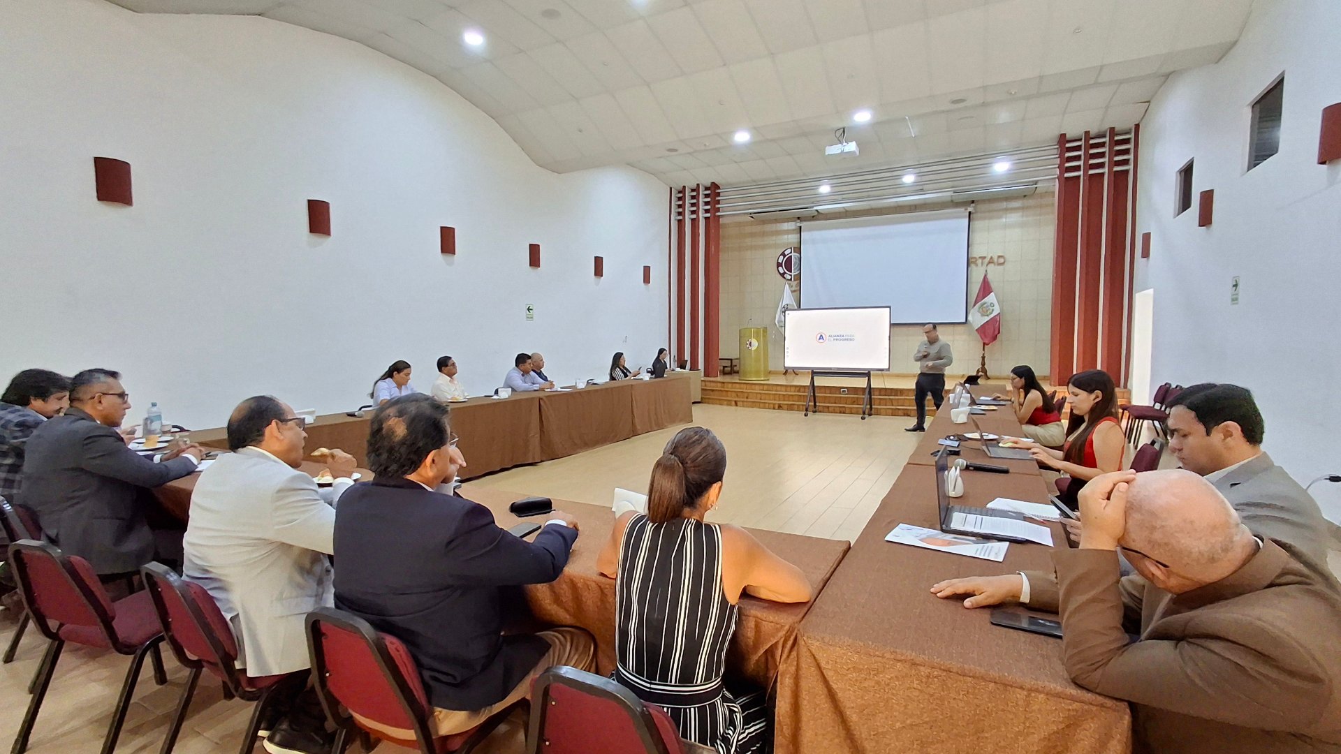 Elecciones 2026: César Acuña ejecutará la tercera etapa de Chavimochic en beneficio de la región La Libertad